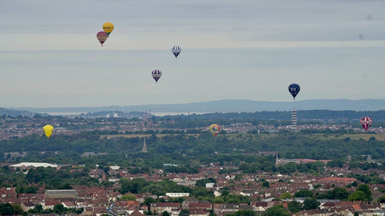 Hot air balloons fly over Bristol
